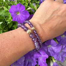 Charger l'image dans la galerie, Amethyst bracelet worn on female wrist stacked with a second amethyst bracelet