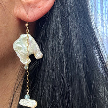 Charger l'image dans la galerie, Boho pearl earrings gold filled worn on woman’s ear — elegant handcrafted square pearl and blue gemstone jewelry by Loulia Pearl Jewelry