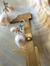 Charger l'image dans la galerie, Close-up of baroque pearl earrings in silver measured with ruler on white backdrop