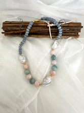 Charger l'image dans la galerie, Blue Jade Morganite Aquamarine Pearl Necklace | Baroque Design