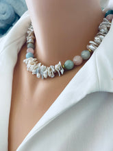 Charger l'image dans la galerie, Aquamarine Morganite Necklace – close side view on mannequin