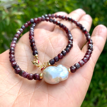 Load image into Gallery viewer, Garnet pearl necklace with faceted garnet beads and white baroque pearl handmade in Canada