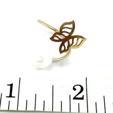 Charger l'image dans la galerie, 18K minimalist butterfly pearl ring featuring a butterfly motif and a freshwater pearl, elegant solid gold jewelry piece.