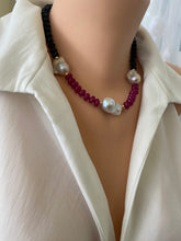 Charger l&#39;image dans la galerie, Hot Pink Jade Tourmaline Necklace | Handcrafted Baroque Pearl Design
