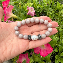 Charger l&#39;image dans la galerie, Bracelet extensible en perles de jade gris rosé clair et perles
