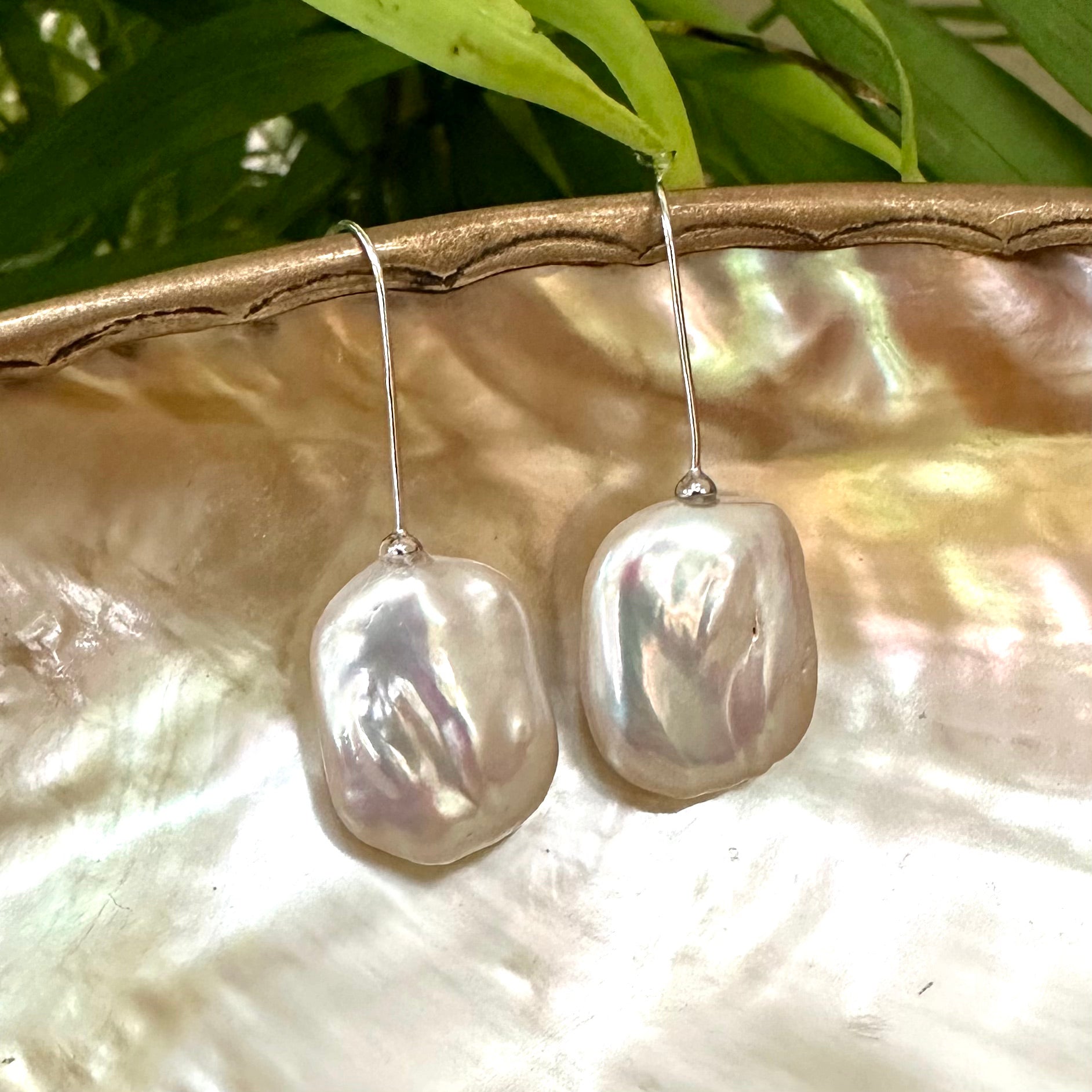 Boucles d'oreilles pendantes rectangulaires en perles d'eau douce blanches, GV