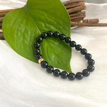 Charger l&#39;image dans la galerie, Bracelet en tourmaline noire de 8 mm, 14 carats, 18 cm

