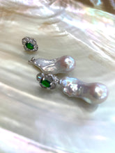 Charger l&#39;image dans la galerie, Close-up of green diopside baroque pearl drop earrings on white pearl shell background — elegant gemstone jewelry by Loulia Pearl Jewelry
