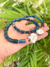Charger l&#39;image dans la galerie, Blue Apatite, Pink Coral &amp; Baroque Pearl Necklace
