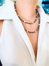 Charger l&#39;image dans la galerie, Labradorite pearl necklace 40 inches displayed elegantly on a mannequin in a white shirt, showcasing its handcrafted design.
