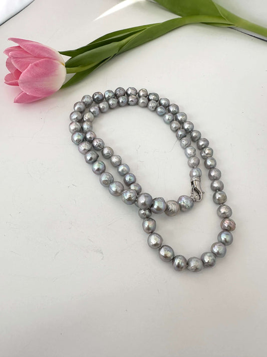 LIVE #92 - Grey Edison Baroque Pearl Necklace – Convertible Y Style with soft silver-grey and luminous overtones.