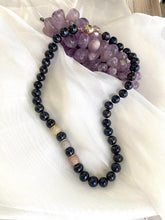 Charger l&#39;image dans la galerie, Navy Blue Pearl Necklace &amp; Zircons Pave Details
