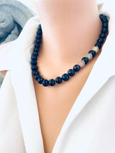 Charger l&#39;image dans la galerie, Navy Blue Pearl Necklace &amp; Zircons Pave Details

