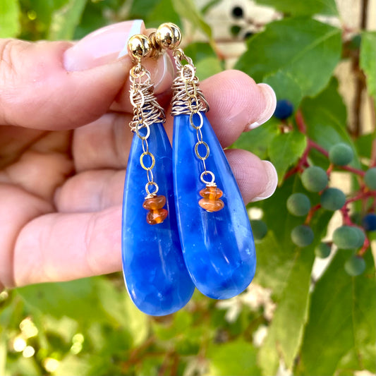 Blue Onyx Carnelian Earrings featuring teardrop-shaped blue onyx stones and carnelian beads, handmade in Canada.