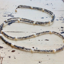 Charger l&#39;image dans la galerie, labradorite pearl necklace 40 inches with faceted gemstones and freshwater pearls elegantly displayed.
