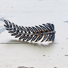 Charger l&#39;image dans la galerie, Vermeil leaf shape ring showcasing an antique finish and cubic zirconia embellishment, artistic gold statement jewelry.
