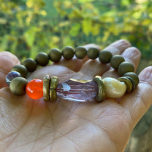 Load image into Gallery viewer, Amethyst baroque pearl bracelet with amethyst quartz, druzy geode beads, and orange quartz accents
