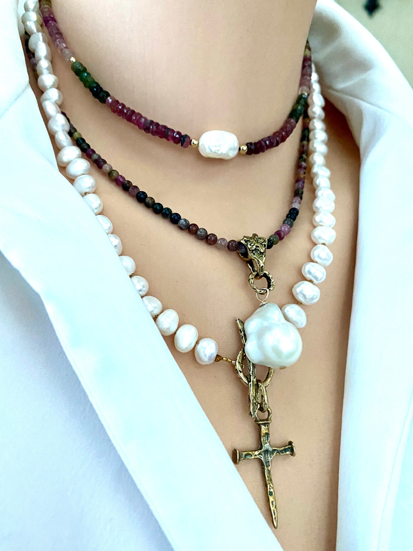 Tourmaline Choker Necklace with a Pearl